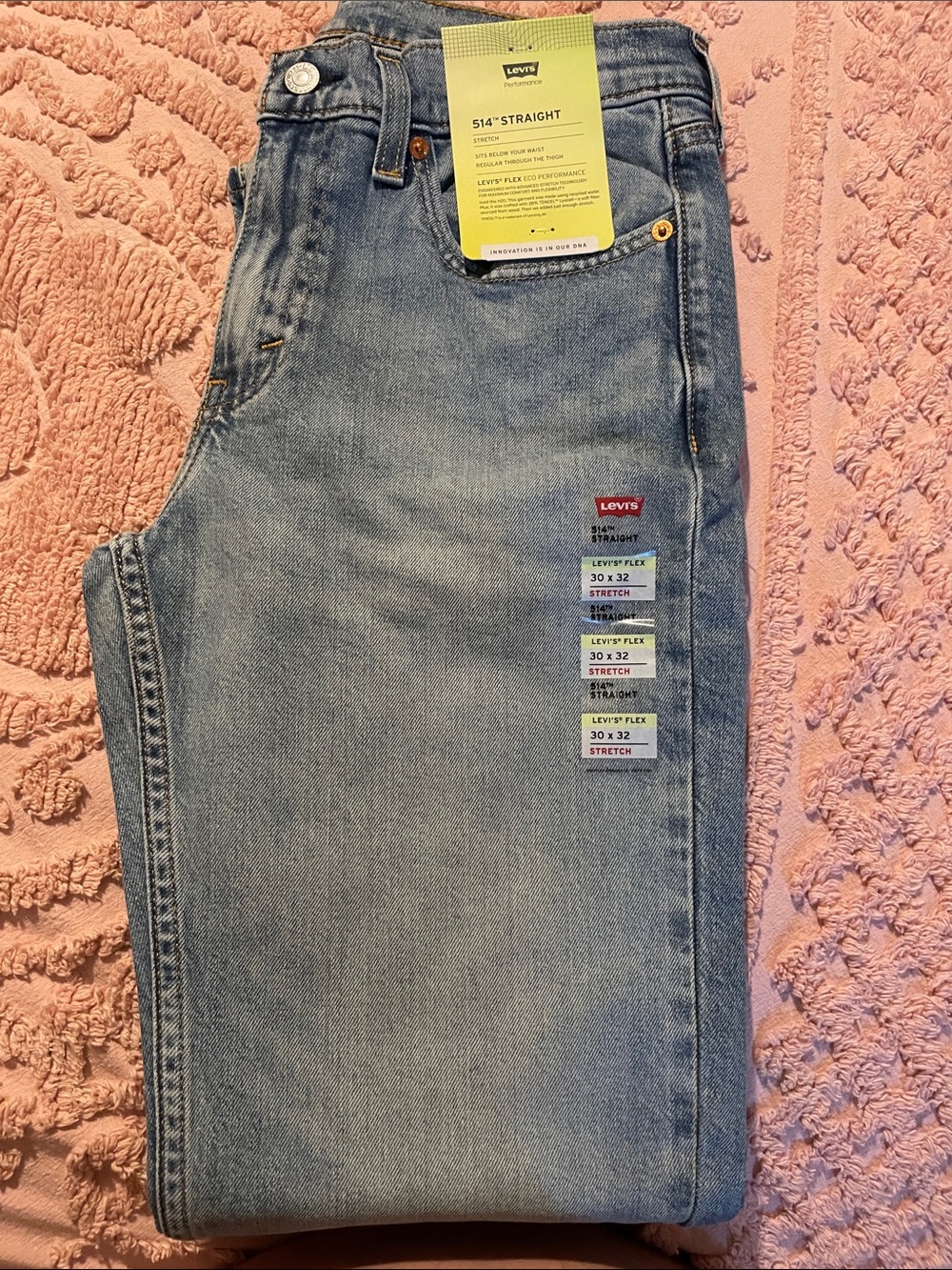Levi's Men's 514 Slim Straight 30x32 Jeans in Light Blue Denim